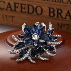 Silver Blue Sapphire Flower Bouquet Brooche NEW
